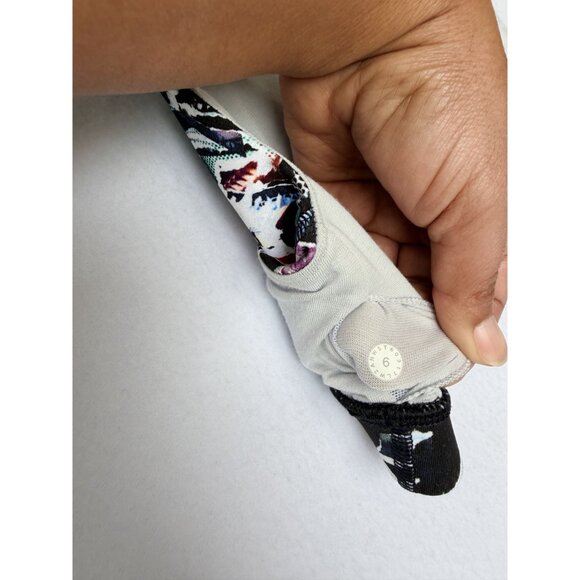 Lululemon Size 6 Multicolor Energy Bra Longline Strappy Sports Bra With Crisscro - Picture 4 of 9